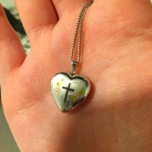 Pretty Locket